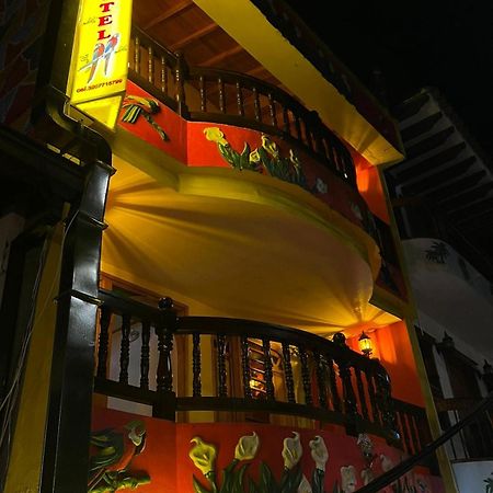 Hotel Las Guacamayas กัวตาเป ภายนอก รูปภาพ