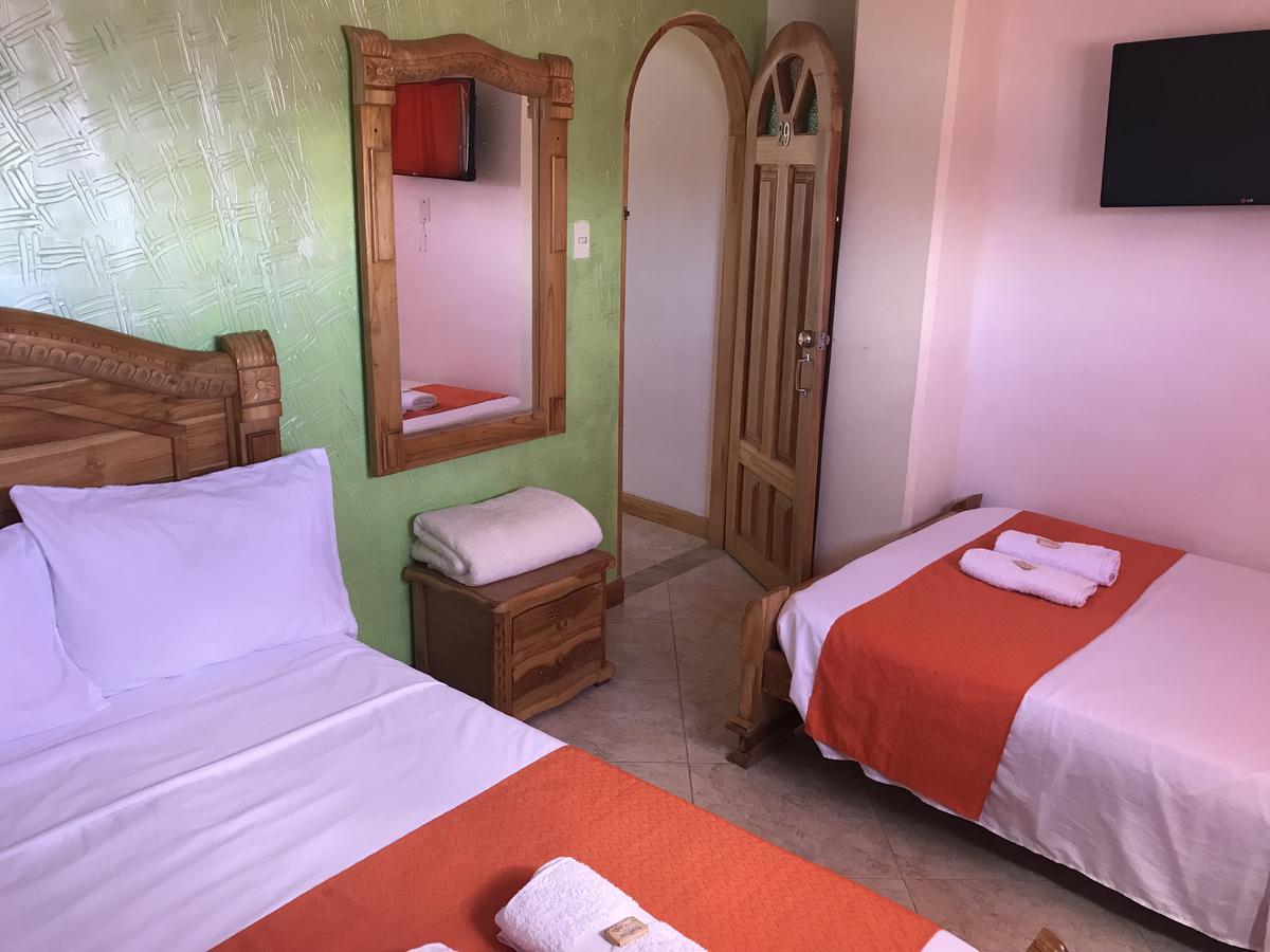 Hotel Las Guacamayas กัวตาเป ภายนอก รูปภาพ