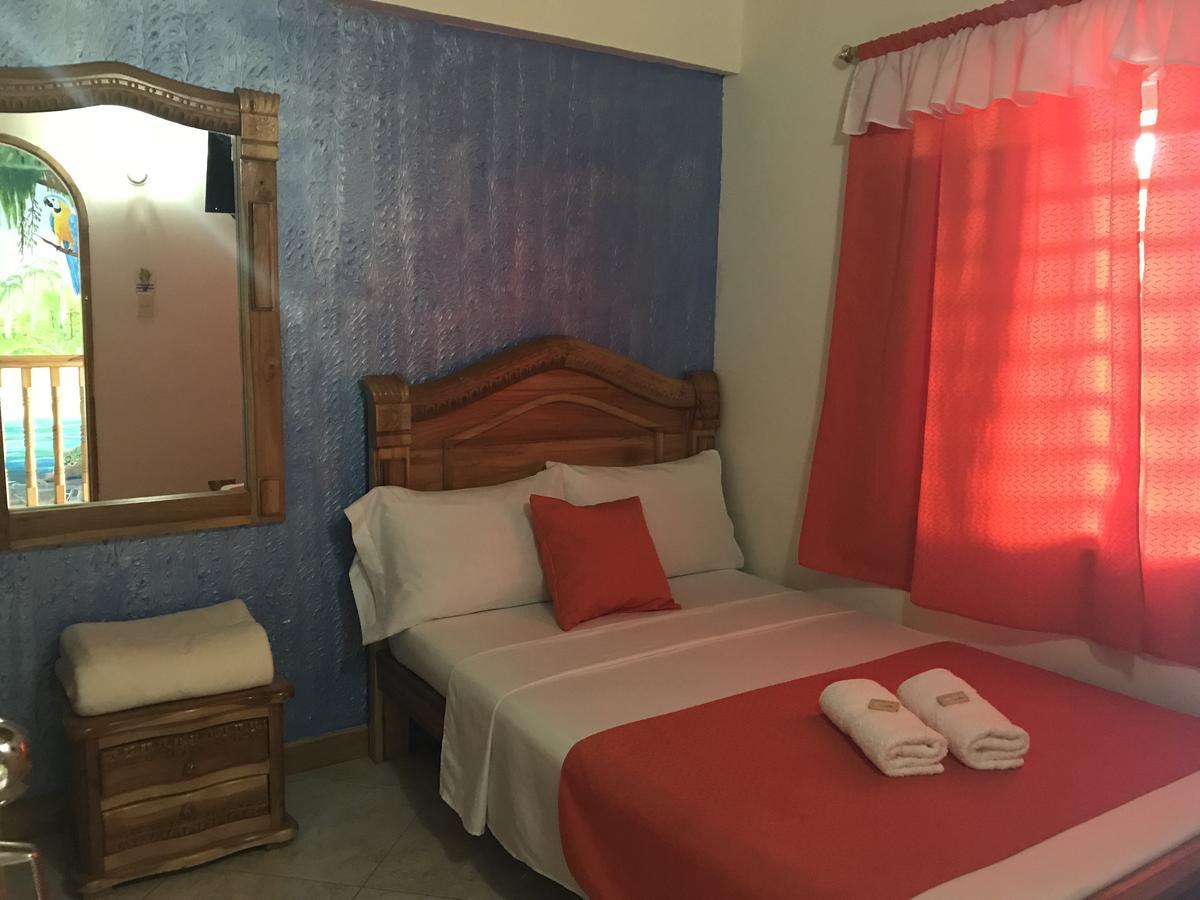 Hotel Las Guacamayas กัวตาเป ภายนอก รูปภาพ