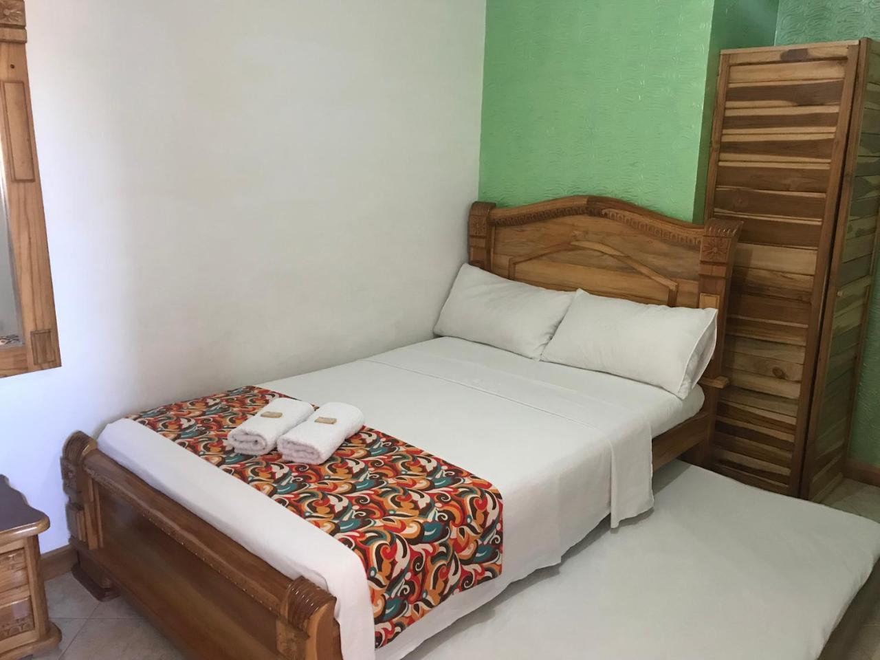 Hotel Las Guacamayas กัวตาเป ภายนอก รูปภาพ