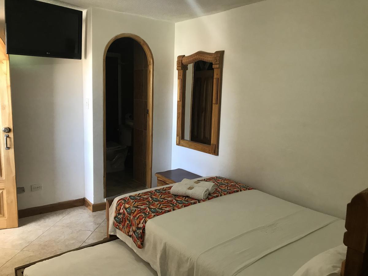 Hotel Las Guacamayas กัวตาเป ภายนอก รูปภาพ
