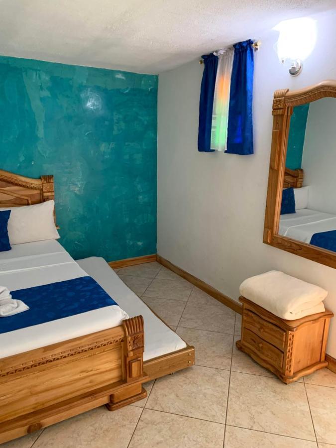 Hotel Las Guacamayas กัวตาเป ภายนอก รูปภาพ
