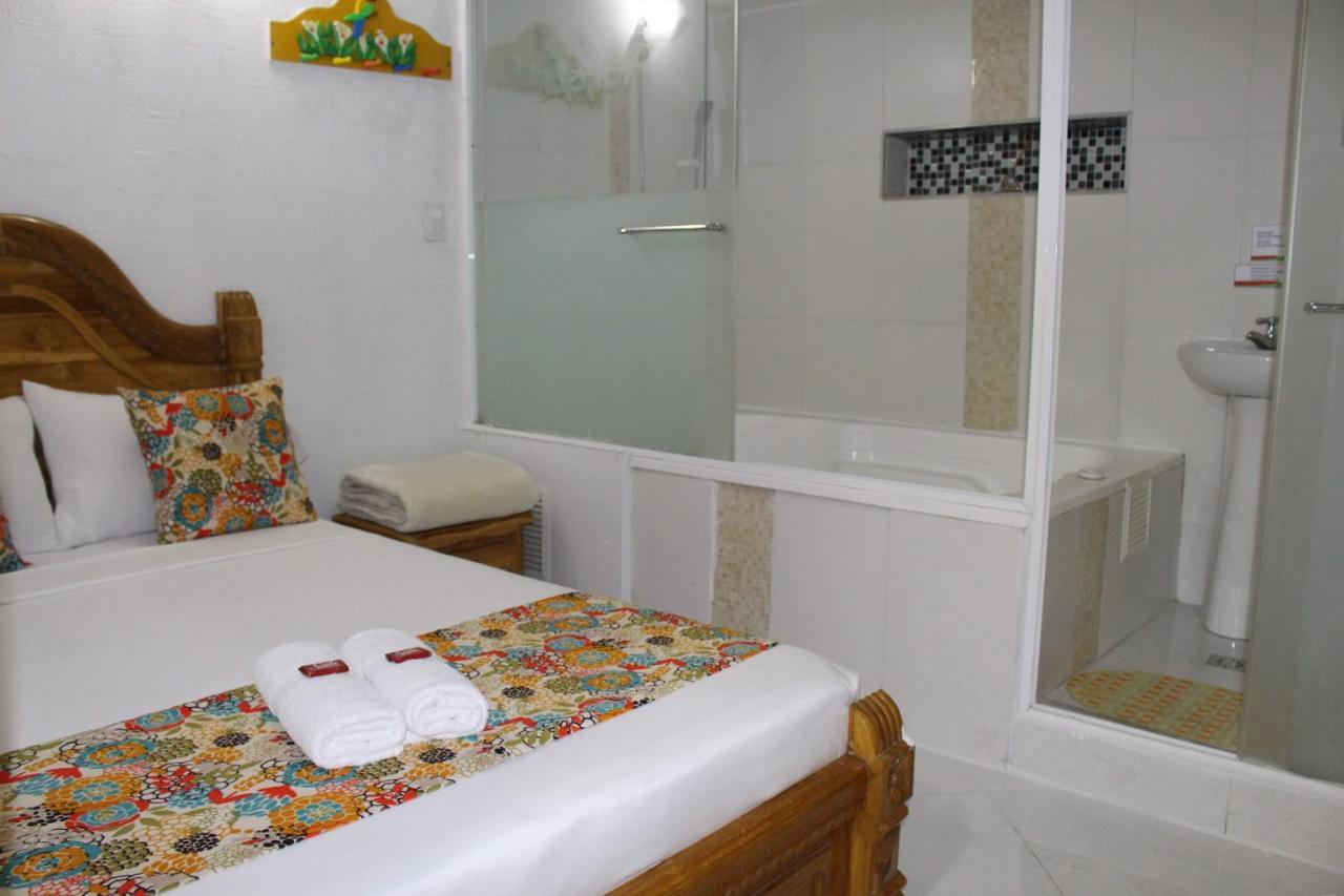 Hotel Las Guacamayas กัวตาเป ภายนอก รูปภาพ